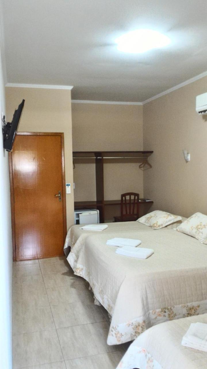 Hotel Savana Olímpia Exterior foto